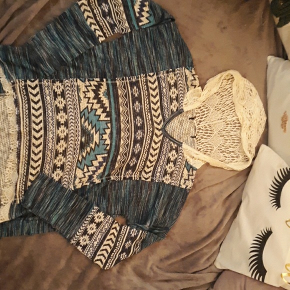 Aztec Sweater - Picture 2 of 4